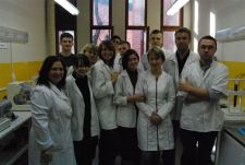 Commemorative picture of 3rd form students (group 1) - training on Gradia composite.